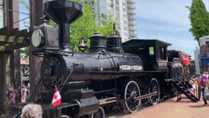 roundhouse locomotive side image